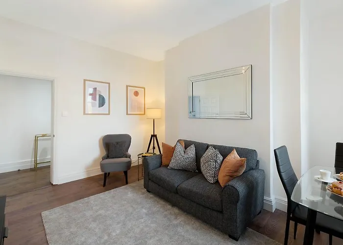Luxury Chelsea Apartment
